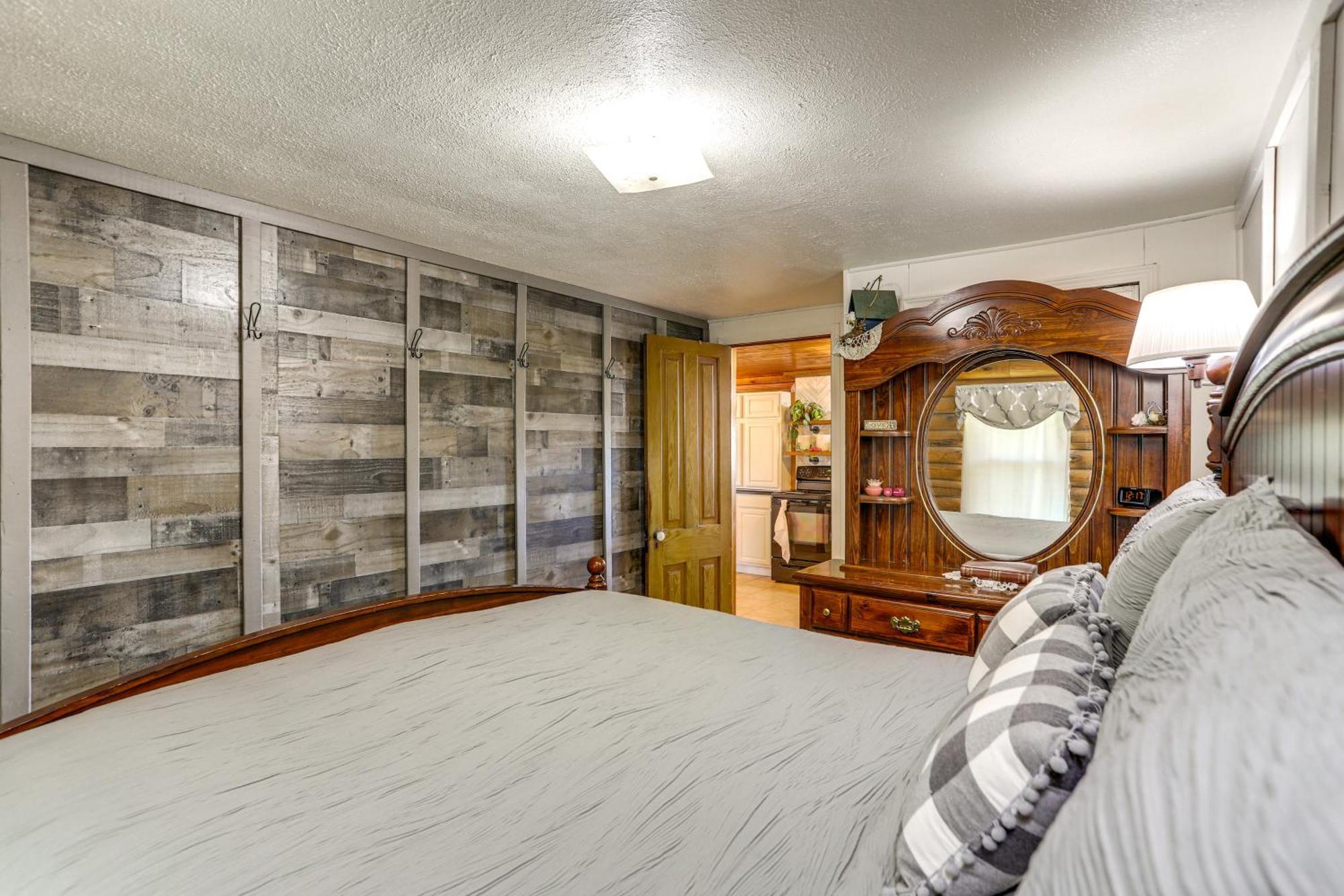 Quiet Shiloh Retreat With Spacious Yard And Fireplace! Екстер'єр фото